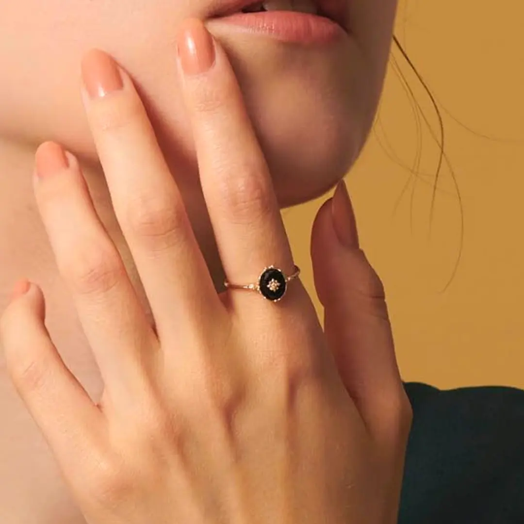 Ring mit schwarzem Stein Juliette – Bild 7