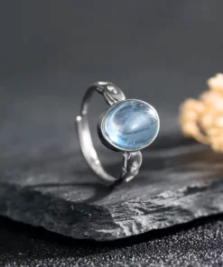 Ring aus Silber mit Aquamarinstein